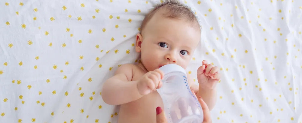 Ab wann dürfen Babys Wasser trinken? Ein Leitfaden für Eltern in Deutschland