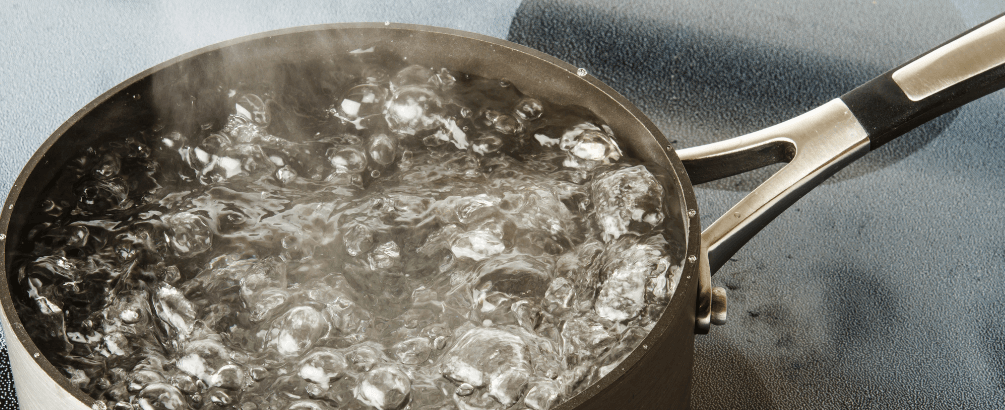 Tötet kochendes Wasser wirklich alle schädlichen Stoffe ab?