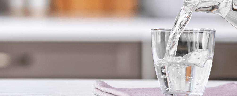Kann man destilliertes Wasser trinken?